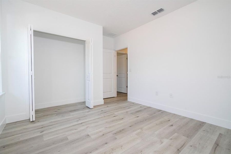 Spacious, unfurnished interior of a new home in , North Port (Image 19).