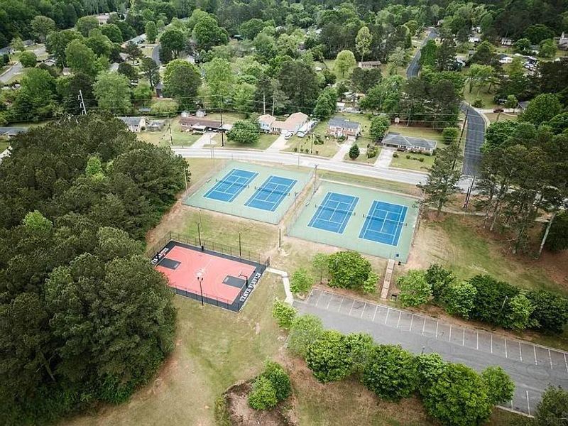 Community amenities in Concord Oaks, Powder Springs (Image 29).