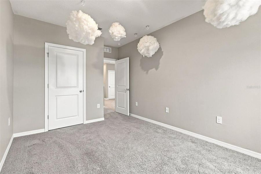 Spacious, unfurnished interior of a new home in , Wesley Chapel (Image 33).