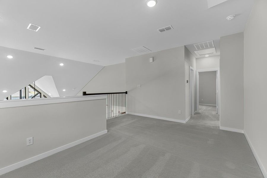 Spacious, unfurnished interior of a new home in Audubon, Magnolia (Image 21).