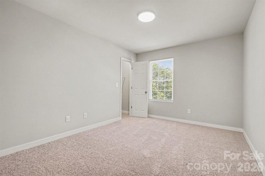 Spacious, unfurnished interior of a new home in , Charlotte (Image 25).