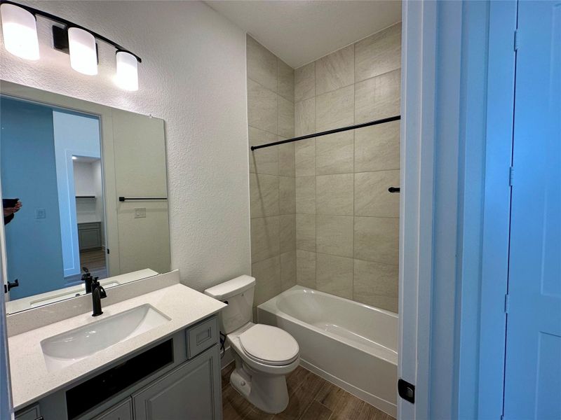 Furnished interior view inside a new home in Briarley, Montgomery (Image 19).