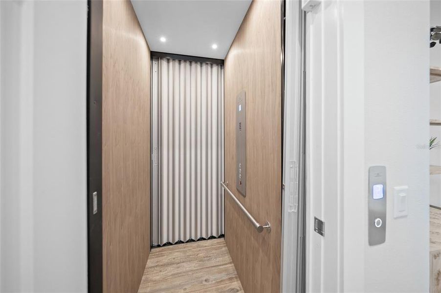 Spacious, unfurnished interior of a new home in , Nokomis (Image 20).