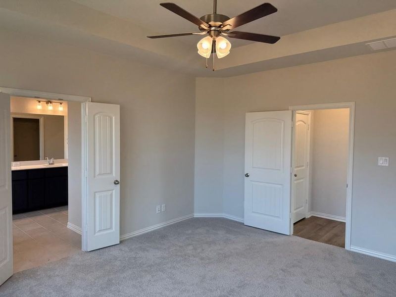 Spacious, unfurnished interior of a new home in Covenant Park, Springtown (Image 8). Spacious, unfurnished interior of a new home in Covenant Park, Springtown (Image 8).