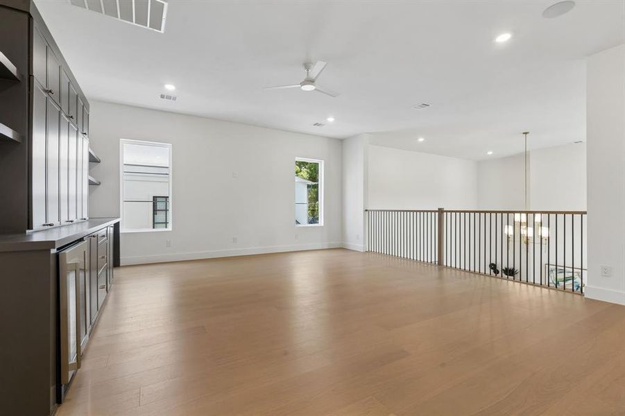 Spacious, unfurnished interior of a new home in , Dallas (Image 39).