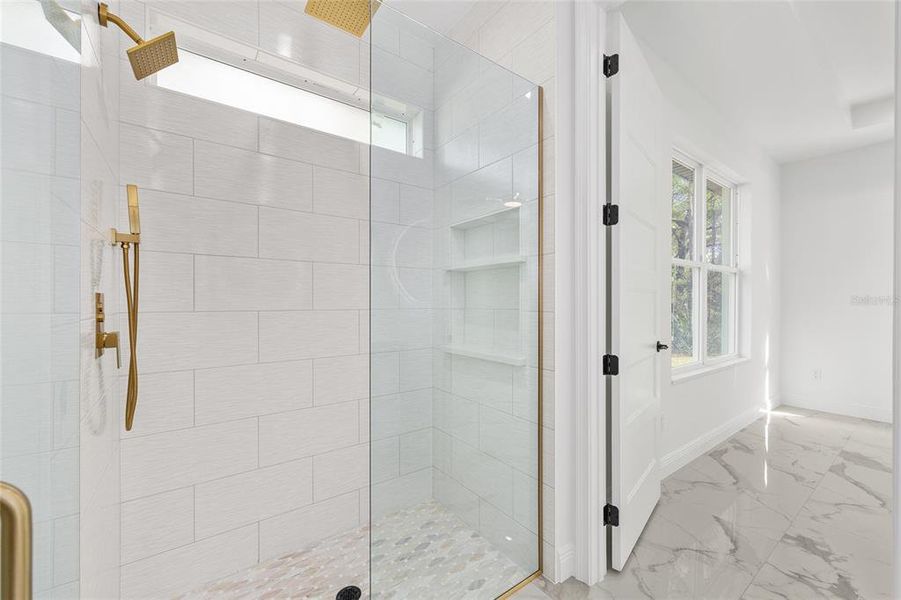 Image 38 of a home in .