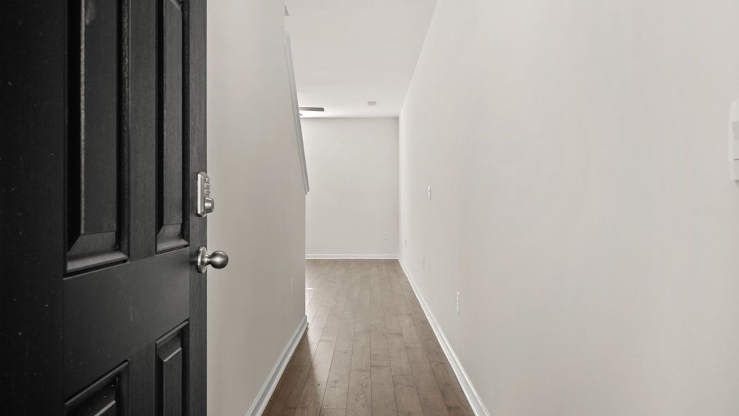Spacious, unfurnished interior of a new home in Inverness at Sugarloaf, Lawrenceville (Image 12). Spacious, unfurnished interior of a new home in Inverness at Sugarloaf, Lawrenceville (Image 12).