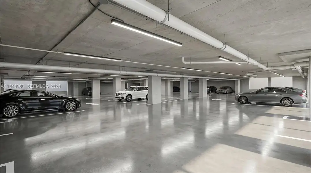 Community amenities in , Hollywood (Image 15).