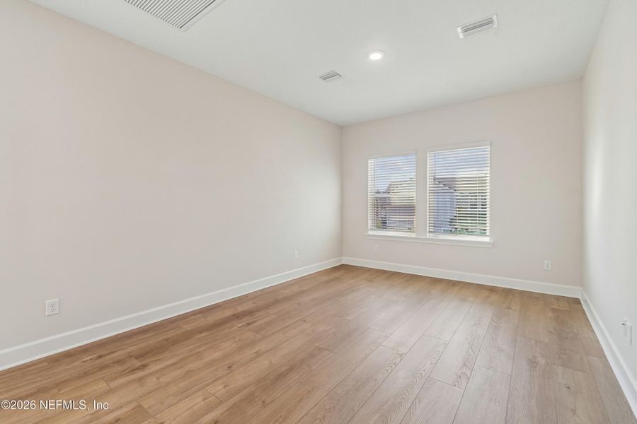 Spacious, unfurnished interior of a new home in Granville at eTown 38', Jacksonville (Image 18).