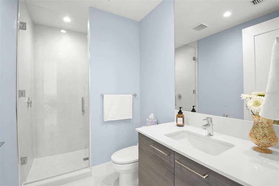 Furnished interior view inside a new home in , St. Petersburg (Image 16).