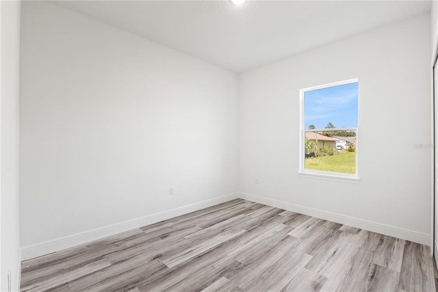 Spacious, unfurnished interior of a new home in , Ocala (Image 20).