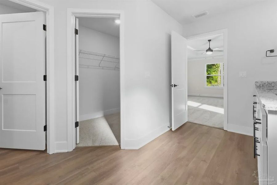 Spacious, unfurnished interior of a new home in Hidden Pines, Milton (Image 9).