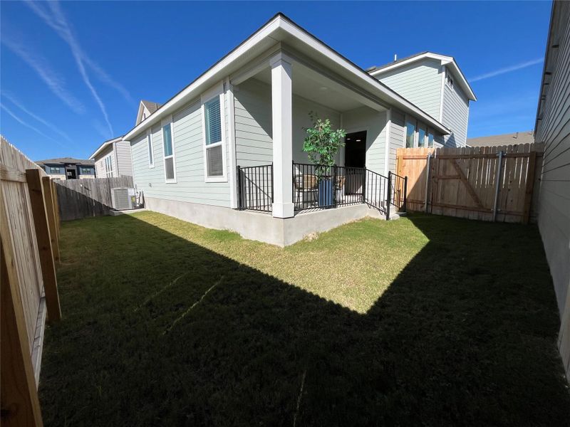 Exterior details and patio area of a home in Wellspring, Round Rock (Image 3).