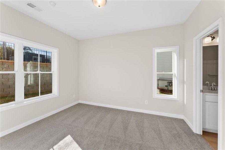 Spacious, unfurnished interior of a new home in East Park Village, Kennesaw (Image 28).