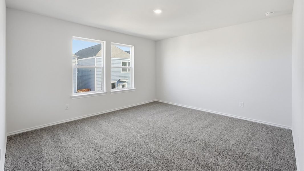 Spacious, unfurnished interior of a new home in Arbor Trails South, Princeton (Image 6).