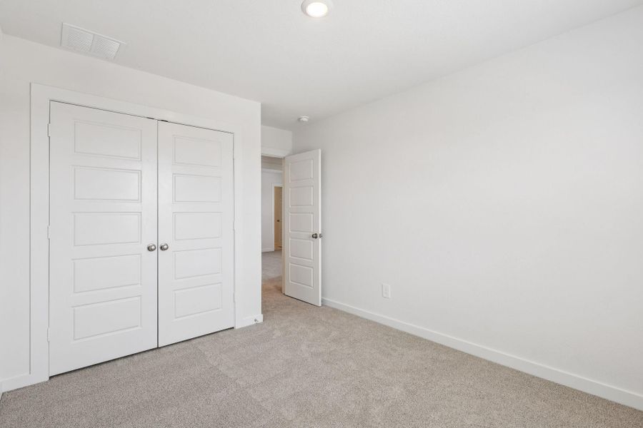 Spacious, unfurnished interior of a new home in Southwinds, Baytown (Image 24). Spacious, unfurnished interior of a new home in Southwinds, Baytown (Image 24).