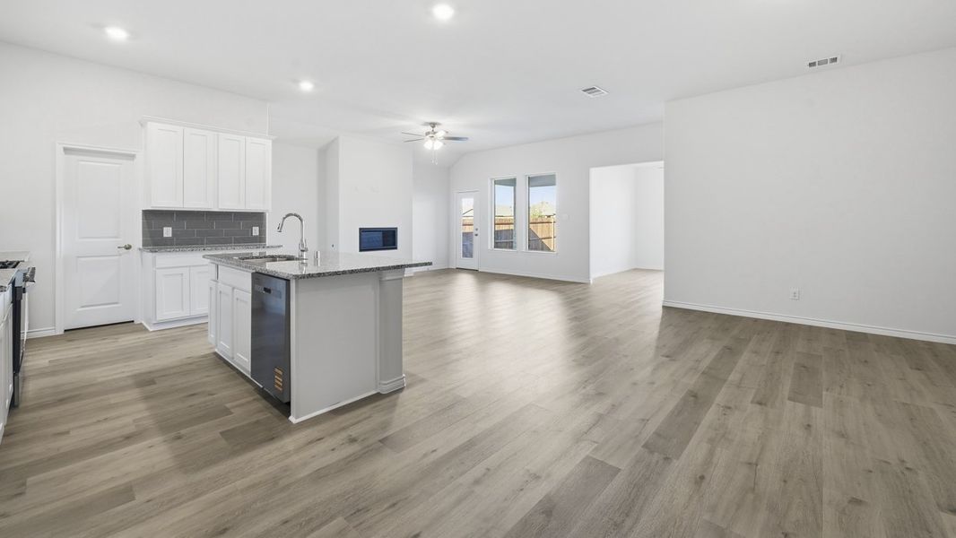 Spacious, unfurnished interior of a new home in Fireside by the Lake, Garland (Image 15).
