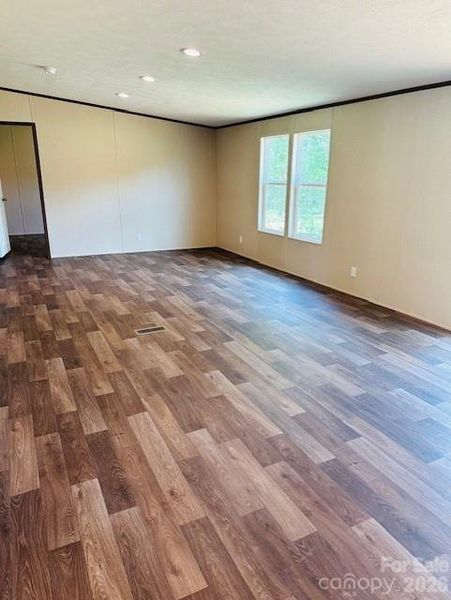 Spacious, unfurnished interior of a new home in , Lawndale (Image 17).