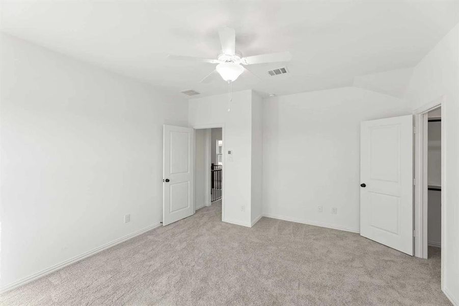 Spacious, unfurnished interior of a new home in Creekview Fossil Ridge, Pilot Point (Image 14). Spacious, unfurnished interior of a new home in Creekview Fossil Ridge, Pilot Point (Image 14).