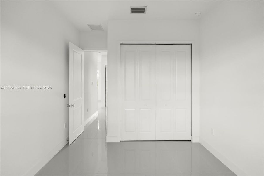 Spacious, unfurnished interior of a new home in , Lehigh Acres (Image 41).