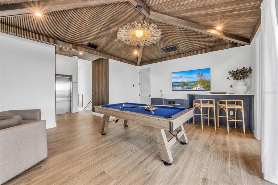 Community amenities in , Anna Maria (Image 77).