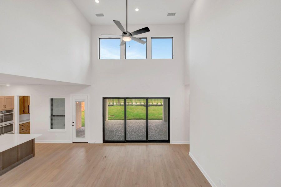 Spacious, unfurnished interior of a new home in ARTAVIA 65' Homesites, Conroe (Image 30).