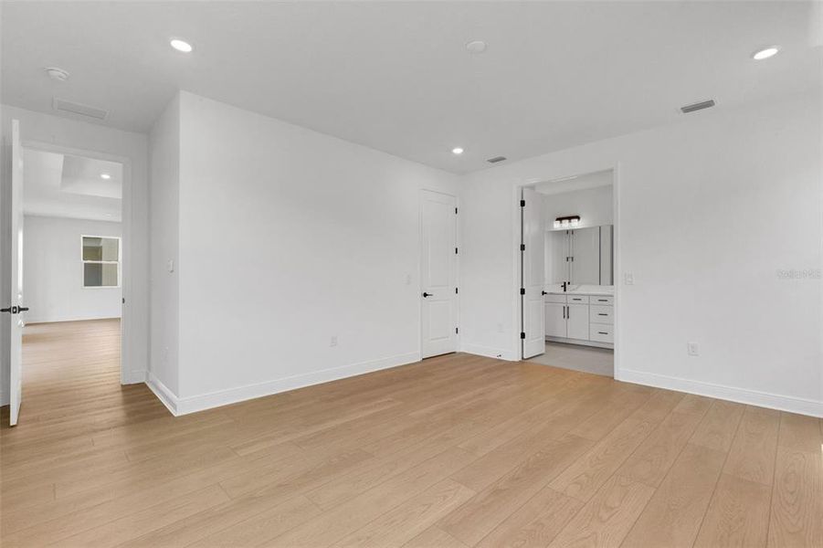Spacious, unfurnished interior of a new home in Creeks Edge at Twin Rivers, Parrish (Image 51).