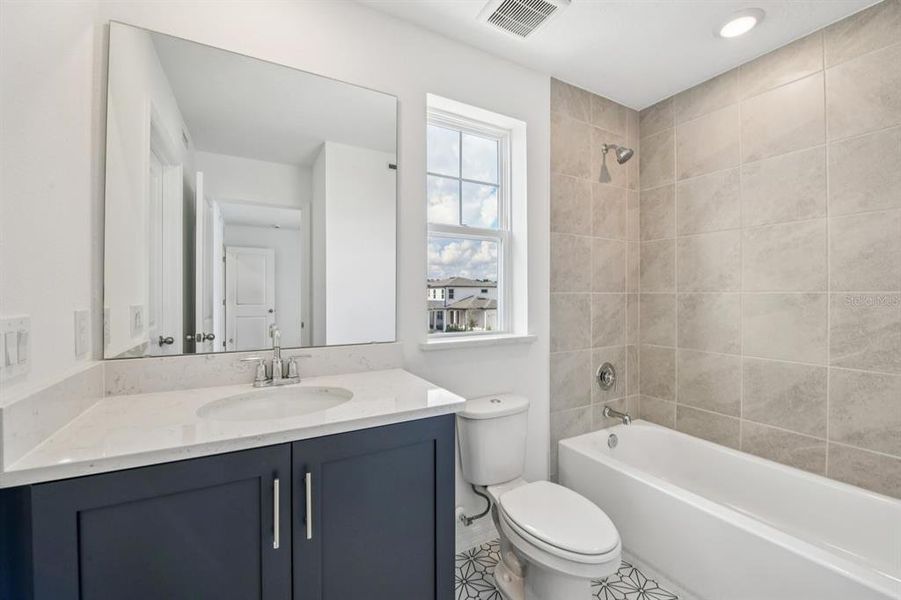 Furnished interior view inside a new home in , Winter Garden (Image 14).