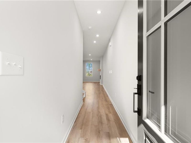 Spacious, unfurnished interior of a new home in Lake Shore, Winder (Image 11).
