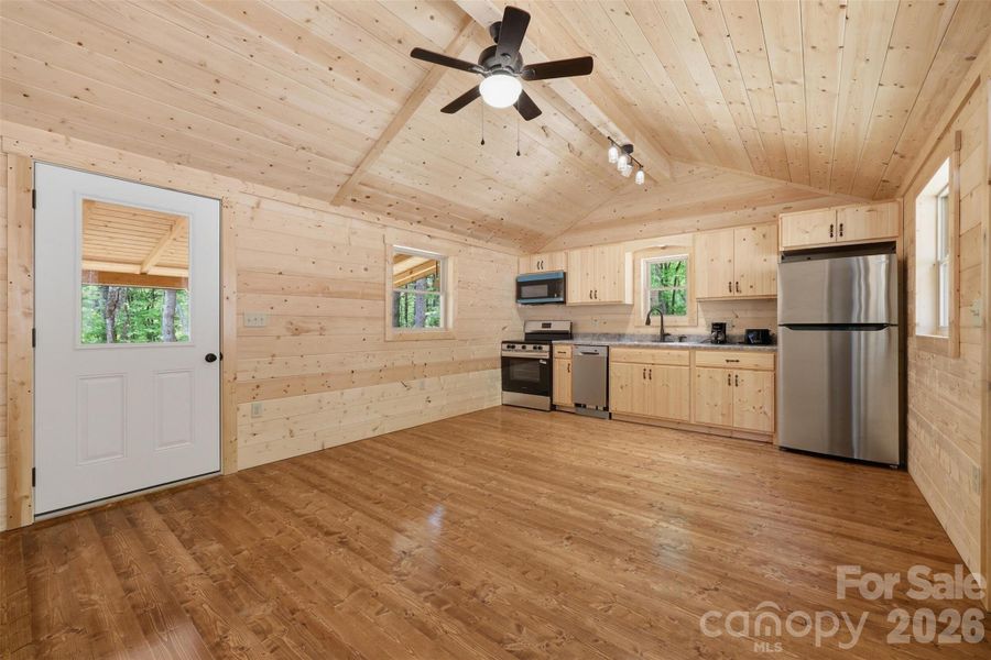 Image 32 of a home in .