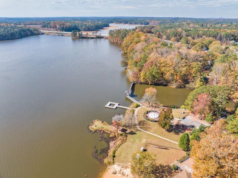 Natural landscape and outdoor views near Terraces at Paravel in Acworth (Image 31).