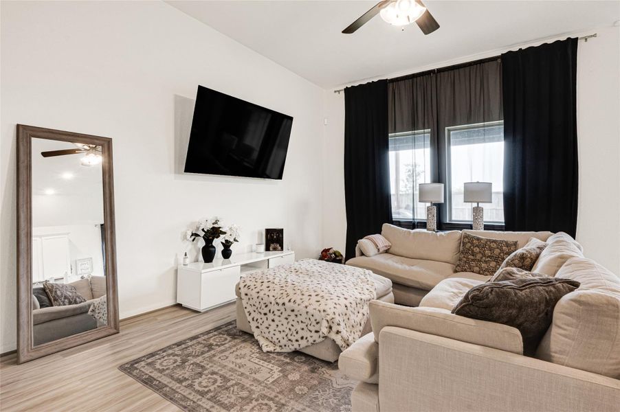 Furnished interior view inside a new home in Oakwood Estates, Waller (Image 14). Furnished interior view inside a new home in Oakwood Estates, Waller (Image 14).