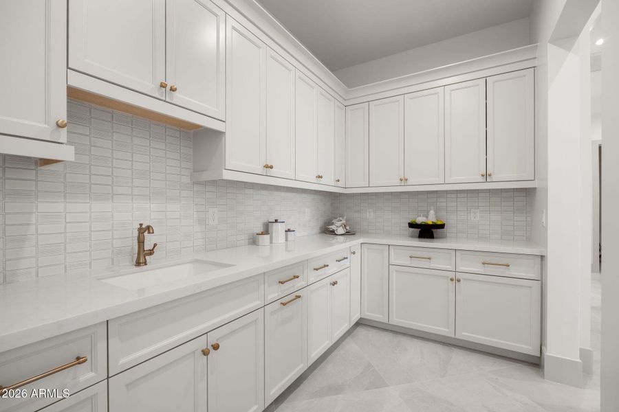 35-web-or-mls-3623-e-mallory-cir