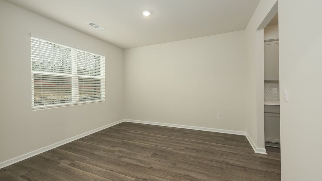 Spacious, unfurnished interior of a new home in Brooks Station, Dacula (Image 12).