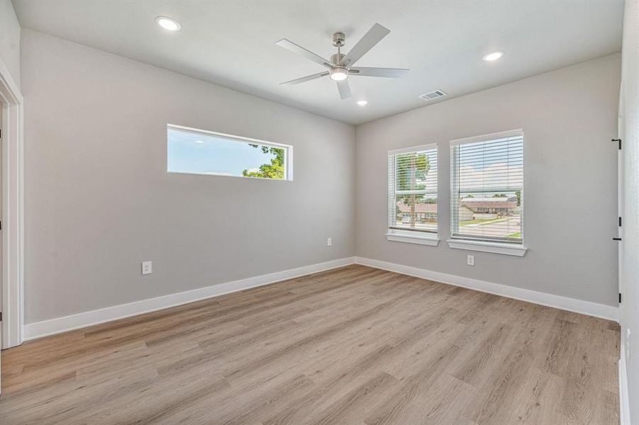 Spacious, unfurnished interior of a new home in , Stephenville (Image 17).