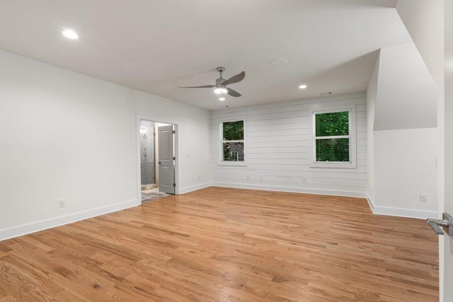 Spacious, unfurnished interior of a new home in , Atlanta (Image 49).