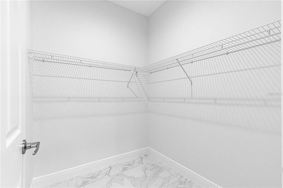 Spacious, unfurnished interior of a new home in , Summerfield (Image 21).