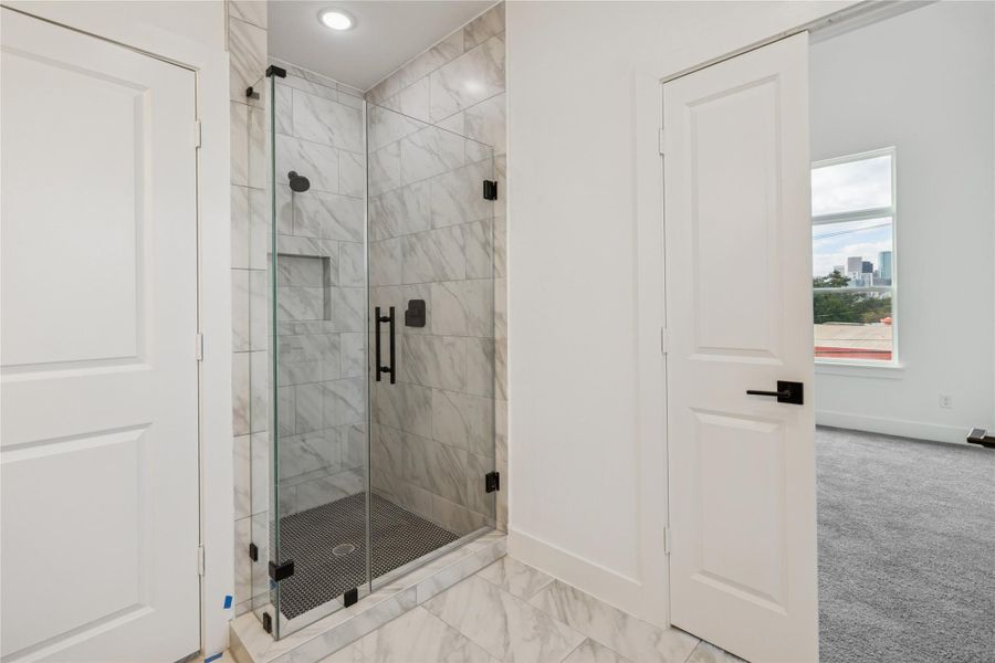 Image 33 of a home in . Image 33 of a home in .