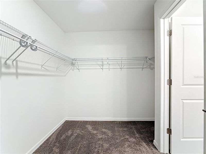 Spacious, unfurnished interior of a new home in , North Port (Image 31).