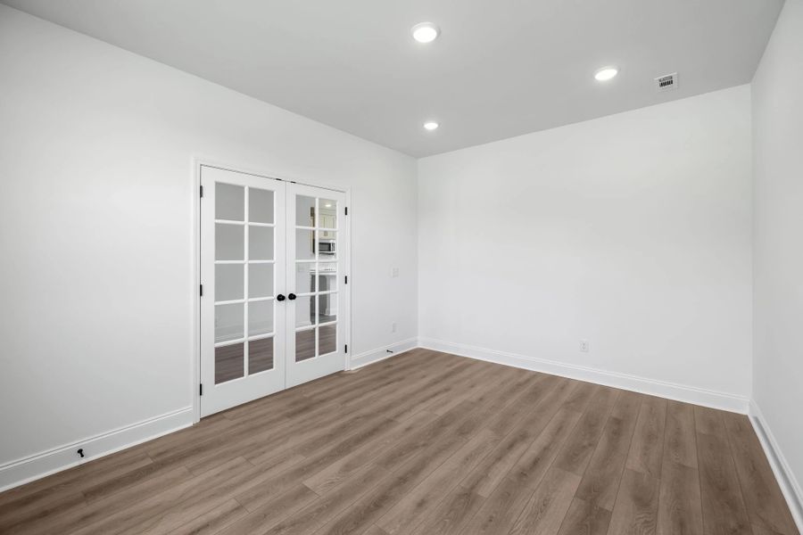 Spacious, unfurnished interior of a new home in Willow Landing, Mount Juliet (Image 19).