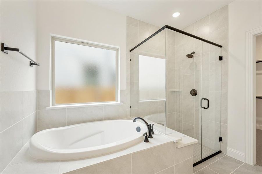 Furnished interior view inside a new home in Painted Tree Woodland District 50, McKinney (Image 9). Furnished interior view inside a new home in Painted Tree Woodland District 50, McKinney (Image 9).