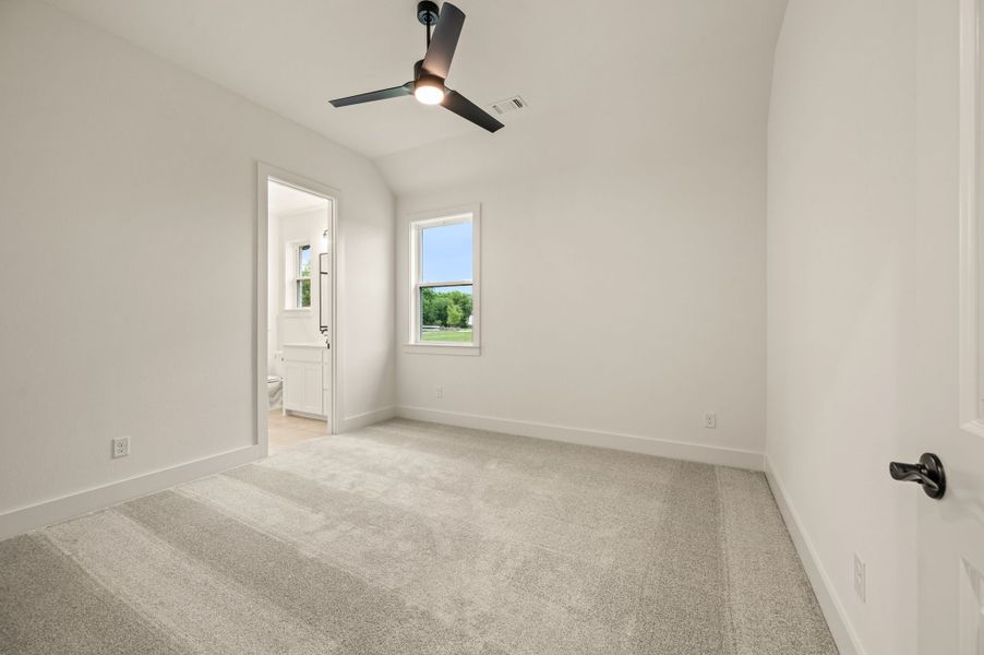 Spacious, unfurnished interior of a new home in Highland Oaks, Boyd (Image 41). Spacious, unfurnished interior of a new home in Highland Oaks, Boyd (Image 41).