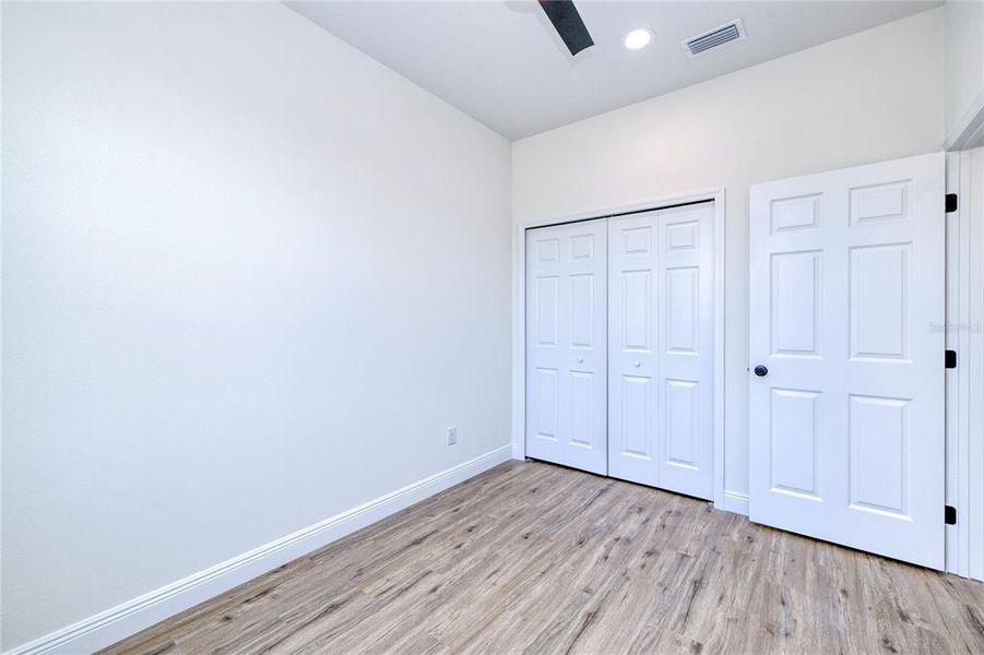 Spacious, unfurnished interior of a new home in , Port Charlotte (Image 28).