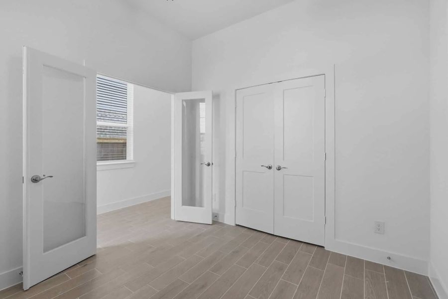 Spacious, unfurnished interior of a new home in Emory Glen, Magnolia (Image 8). Spacious, unfurnished interior of a new home in Emory Glen, Magnolia (Image 8).