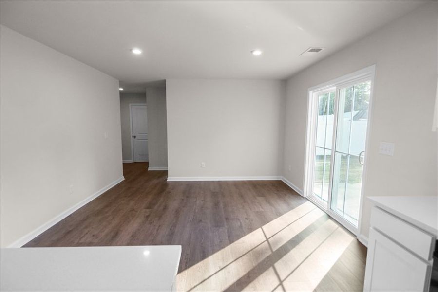 Spacious, unfurnished interior of a new home in Baker Grove, Duncan (Image 21).