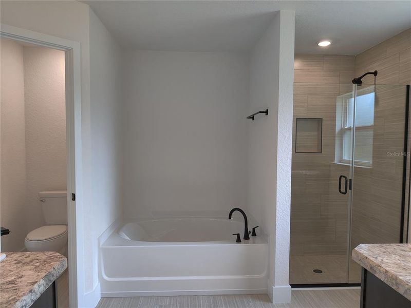Furnished interior view inside a new home in Royal Highlands, Weeki Wachee (Image 8).