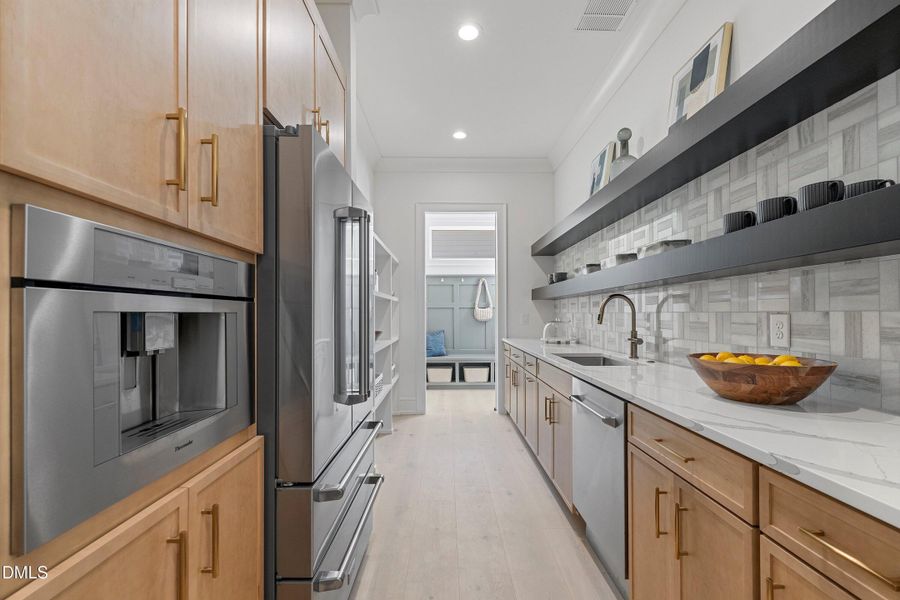 35-405 Latimer Rd_4510