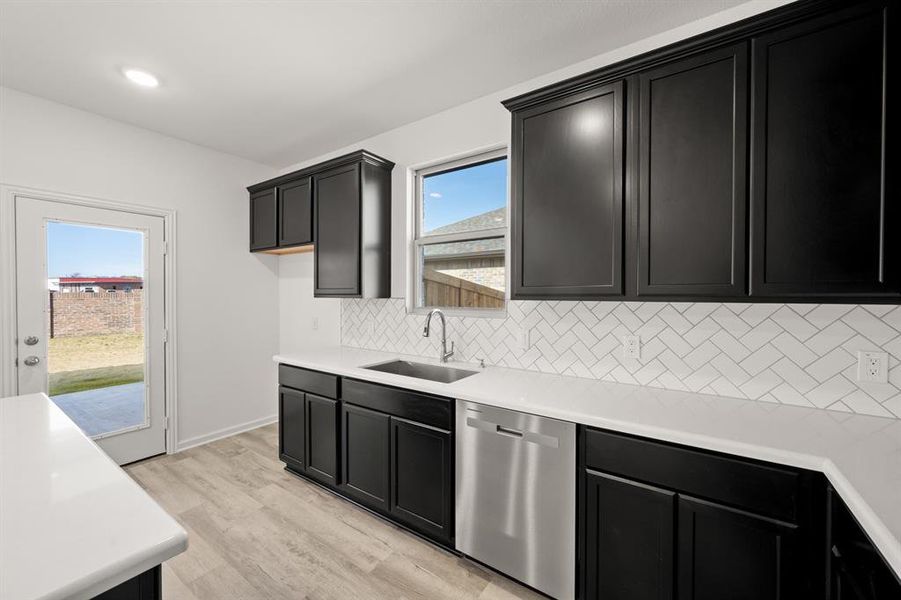 3157 Manchester- Kitchen-5