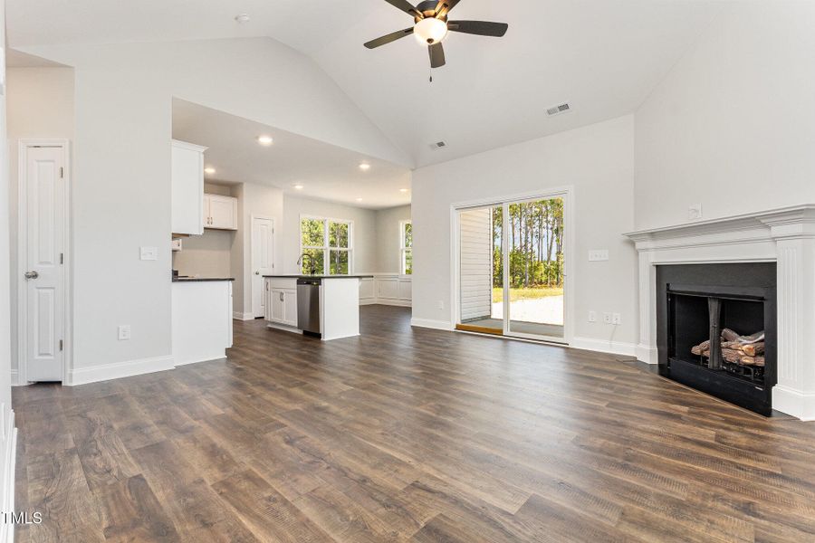 007_cj4a9618-edit_593 007_cj4a9618-edit_593