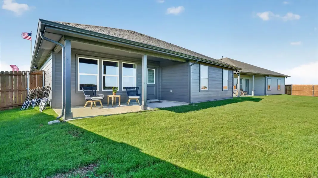 Exterior details and patio area of a home in Dry Creek, Bridgeport (Image 22).